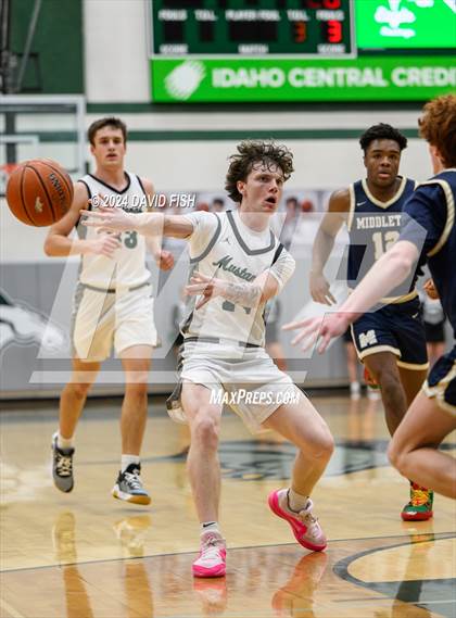 Thumbnail 3 in Middleton @ Eagle (IHSAA 5A District III Round 3) photogallery.