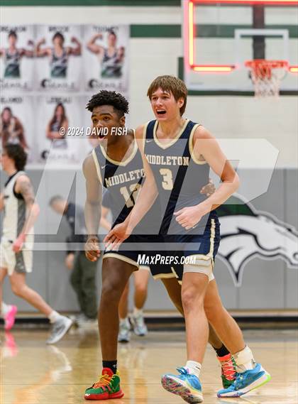Thumbnail 1 in Middleton @ Eagle (IHSAA 5A District III Round 3) photogallery.