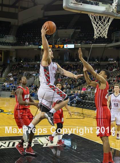 Thumbnail 3 in Dixie vs Holmes (KHSAA 9th Region Tournament) photogallery.