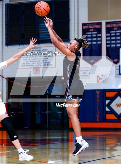Thumbnail 3 in Paloma Valley @ Westlake (CIF Southern Section D2 Final) photogallery.