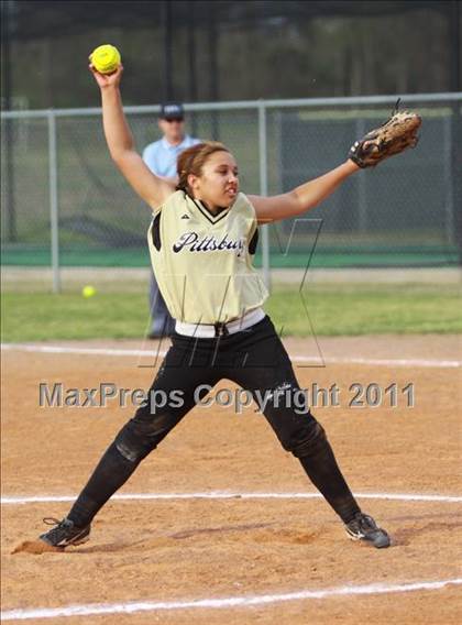 Thumbnail 2 in Gilmer @ Pittsburg photogallery.
