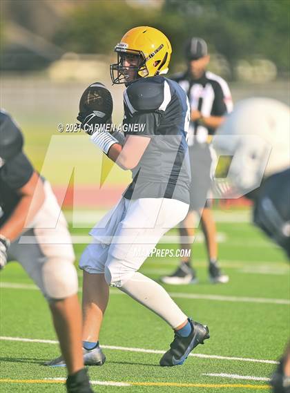 Thumbnail 3 in Cypress Ranch vs Cypress Falls (B Teams) photogallery.