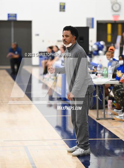 Thumbnail 2 in Rolling Hills Prep vs. Fairfax photogallery.