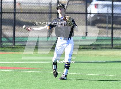 Thumbnail 2 in North Lamar vs Durant (Joe Moore Invitational) photogallery.