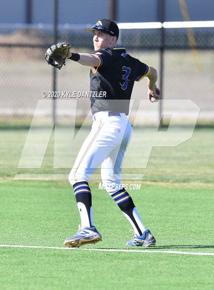 Thumbnail 1 in North Lamar vs Durant (Joe Moore Invitational) photogallery.