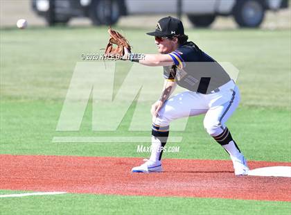 Thumbnail 1 in North Lamar vs Durant (Joe Moore Invitational) photogallery.