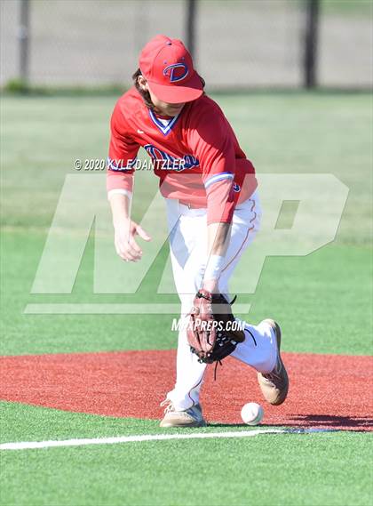 Thumbnail 2 in North Lamar vs Durant (Joe Moore Invitational) photogallery.