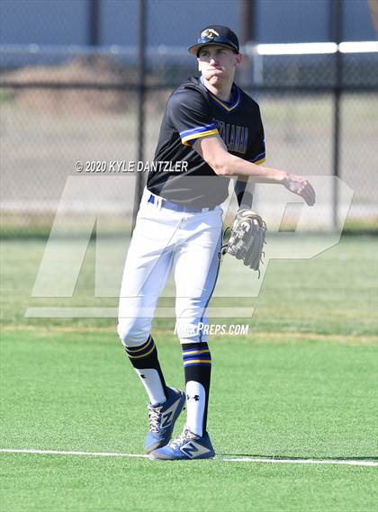 Thumbnail 1 in North Lamar vs Durant (Joe Moore Invitational) photogallery.