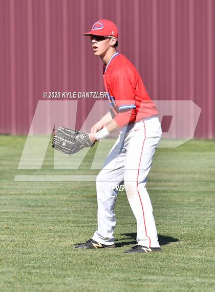 Thumbnail 3 in North Lamar vs Durant (Joe Moore Invitational) photogallery.