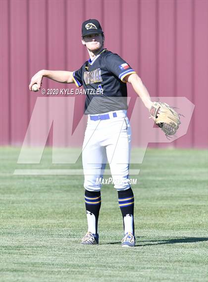 Thumbnail 3 in North Lamar vs Durant (Joe Moore Invitational) photogallery.