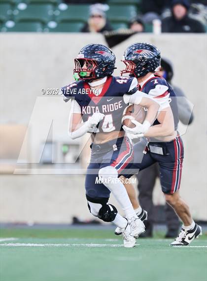 Thumbnail 3 in Palmer Ridge @ Dakota Ridge (CHSAA 4A Championship) photogallery.