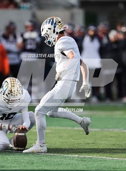 Thumbnail 3 in Palmer Ridge @ Dakota Ridge (CHSAA 4A Championship) photogallery.