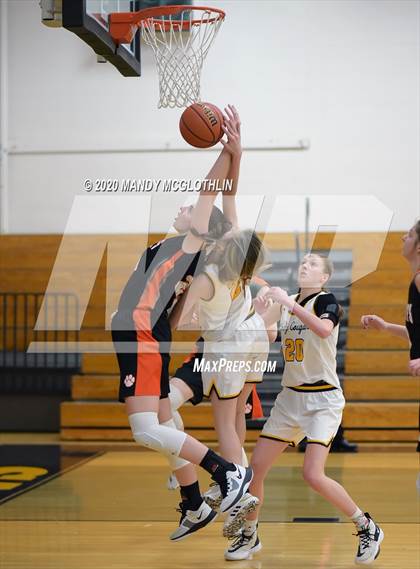 Thumbnail 3 in Illini Bluffs @ Illini Central/Greenview photogallery.