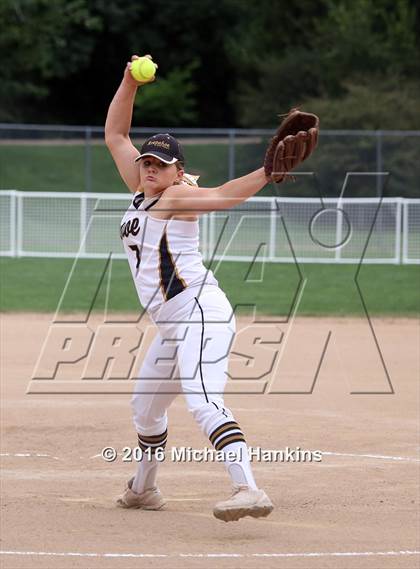 Thumbnail 3 in Arapahoe vs Bear Creek photogallery.