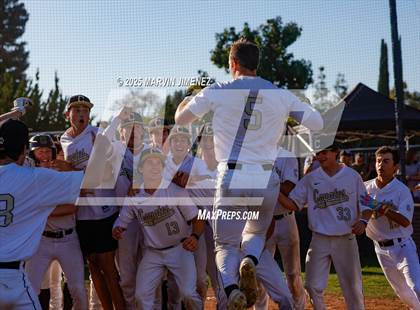 Thumbnail 3 in El Segundo @ Calabasas photogallery.