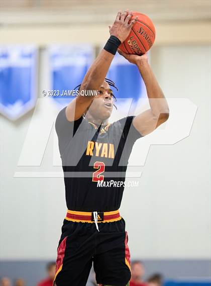 Thumbnail 3 in Archbishop Ryan vs. Radnor (PIAA 5A Quarterfinal) photogallery.