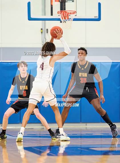 Thumbnail 1 in Archbishop Ryan vs. Radnor (PIAA 5A Quarterfinal) photogallery.
