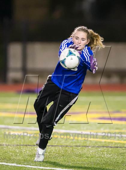 Thumbnail 1 in Garfield @ Issaquah  photogallery.