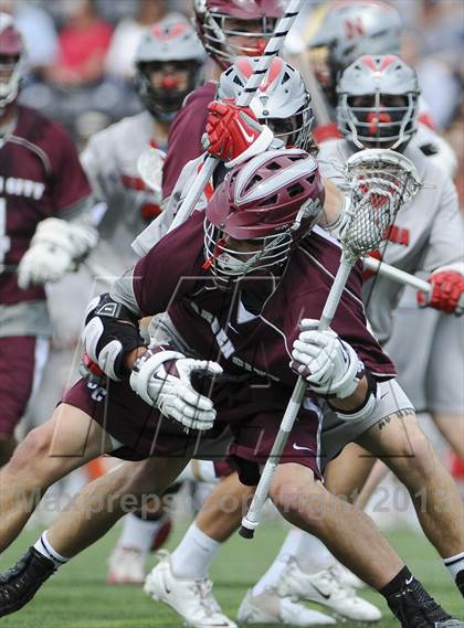 Thumbnail 2 in Niskayuna vs. Garden City (NYPHSAA Class B Semifinal) photogallery.