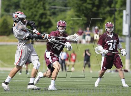 Thumbnail 2 in Niskayuna vs. Garden City (NYPHSAA Class B Semifinal) photogallery.