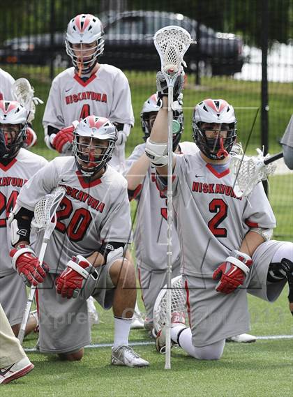 Thumbnail 2 in Niskayuna vs. Garden City (NYPHSAA Class B Semifinal) photogallery.
