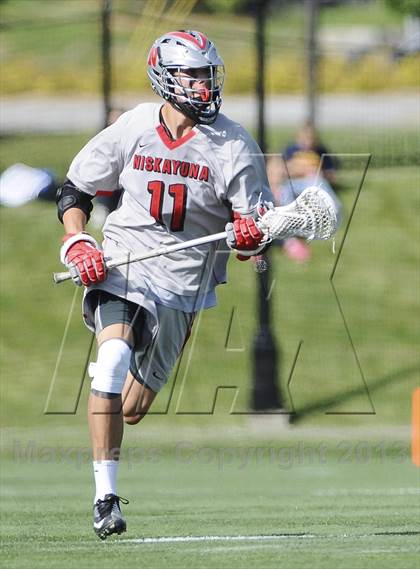 Thumbnail 2 in Niskayuna vs. Garden City (NYPHSAA Class B Semifinal) photogallery.