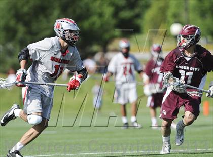 Thumbnail 2 in Niskayuna vs. Garden City (NYPHSAA Class B Semifinal) photogallery.
