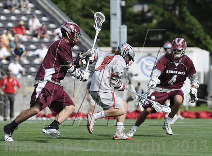Thumbnail 1 in Niskayuna vs. Garden City (NYPHSAA Class B Semifinal) photogallery.