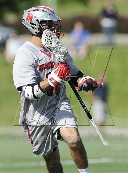 Thumbnail 3 in Niskayuna vs. Garden City (NYPHSAA Class B Semifinal) photogallery.