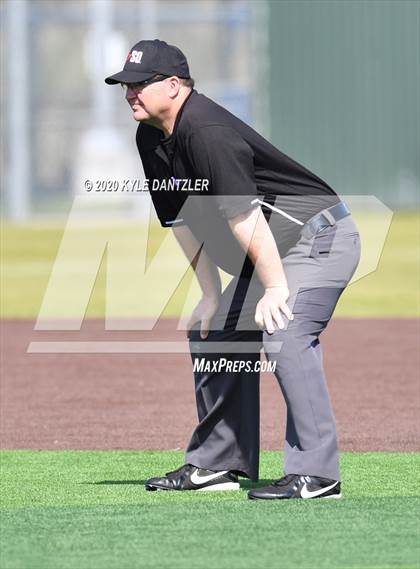 Thumbnail 2 in Mt. Pleasant vs Van (Sunnyvale Invitational) photogallery.