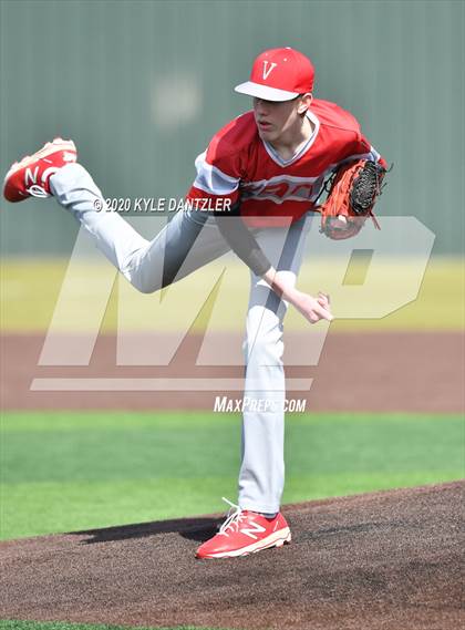 Thumbnail 3 in Mt. Pleasant vs Van (Sunnyvale Invitational) photogallery.