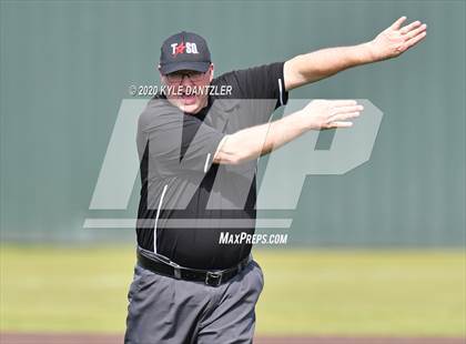 Thumbnail 2 in Mt. Pleasant vs Van (Sunnyvale Invitational) photogallery.