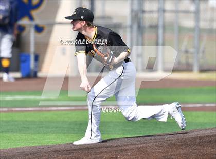 Thumbnail 3 in Mt. Pleasant vs Van (Sunnyvale Invitational) photogallery.
