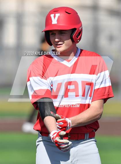 Thumbnail 3 in Mt. Pleasant vs Van (Sunnyvale Invitational) photogallery.