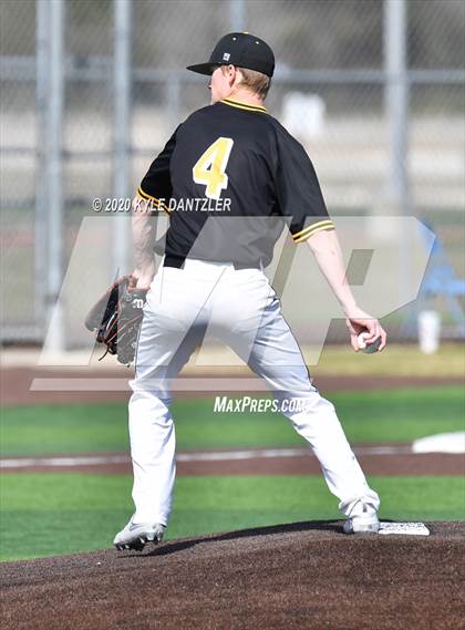 Thumbnail 3 in Mt. Pleasant vs Van (Sunnyvale Invitational) photogallery.