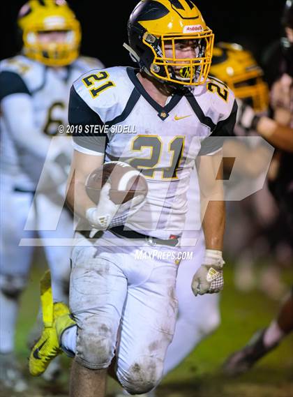 Thumbnail 3 in Mission Bay @ Castle Park (CIF SDS D5 Semifinal) photogallery.