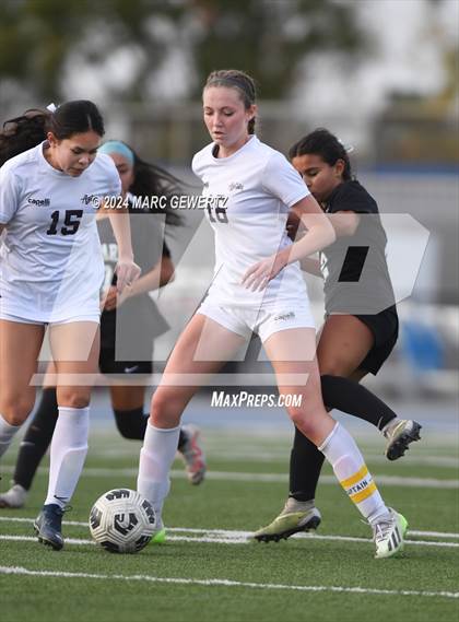 Thumbnail 1 in Esperanza @ Villa Park photogallery.