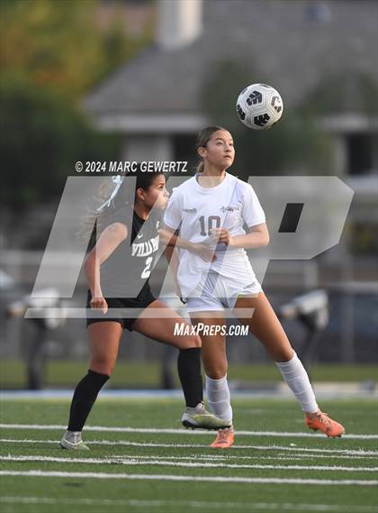Thumbnail 1 in Esperanza @ Villa Park photogallery.
