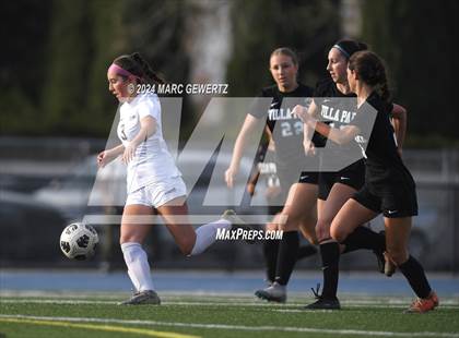 Thumbnail 1 in Esperanza @ Villa Park photogallery.
