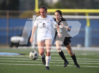 Thumbnail 3 in Esperanza @ Villa Park photogallery.