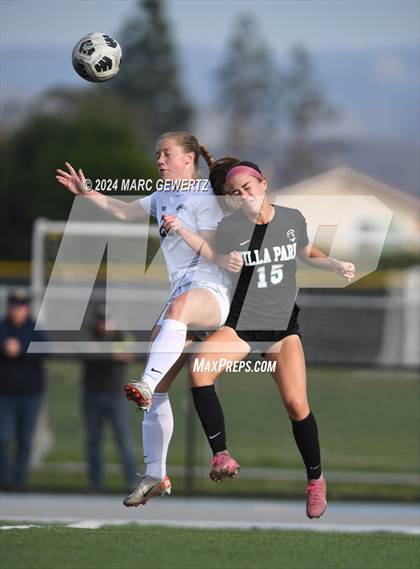 Thumbnail 2 in Esperanza @ Villa Park photogallery.