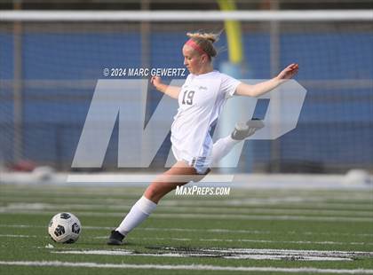 Thumbnail 2 in Esperanza @ Villa Park photogallery.