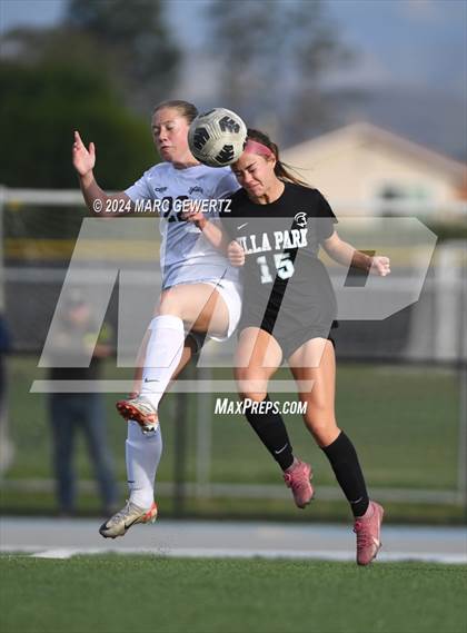 Thumbnail 1 in Esperanza @ Villa Park photogallery.