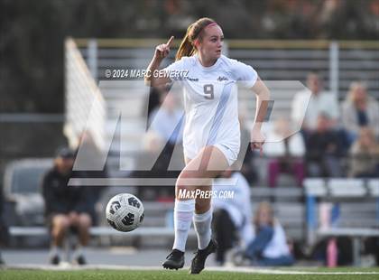 Thumbnail 3 in Esperanza @ Villa Park photogallery.