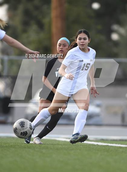 Thumbnail 1 in Esperanza @ Villa Park photogallery.