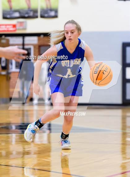 Thumbnail 1 in South Davidson vs Trinity (Davidson-Randolph Christmas Classic) photogallery.