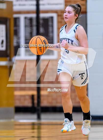 Thumbnail 2 in South Davidson vs Trinity (Davidson-Randolph Christmas Classic) photogallery.