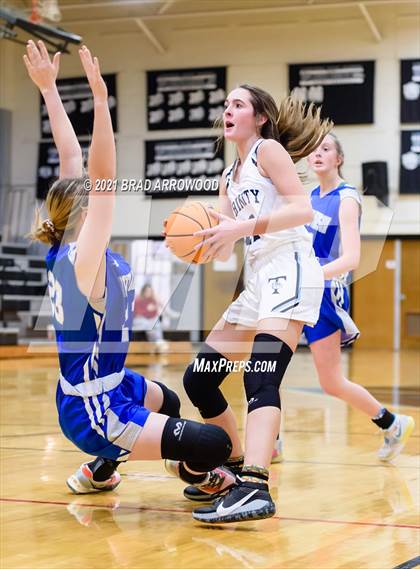 Thumbnail 1 in South Davidson vs Trinity (Davidson-Randolph Christmas Classic) photogallery.