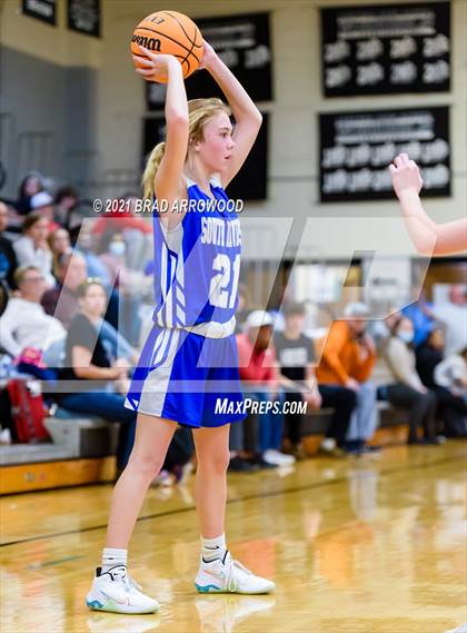 Thumbnail 3 in South Davidson vs Trinity (Davidson-Randolph Christmas Classic) photogallery.