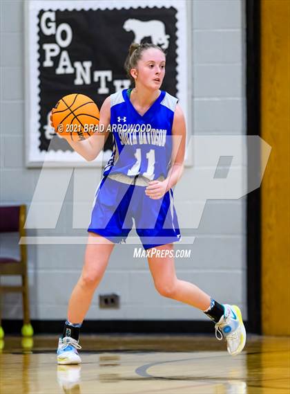 Thumbnail 2 in South Davidson vs Trinity (Davidson-Randolph Christmas Classic) photogallery.